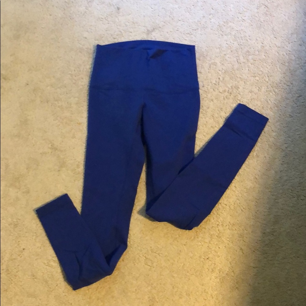 Lululemon Hugh awaits Wunder Unders